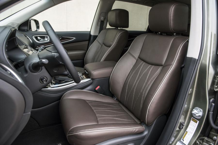 Интерьер Infiniti QX60 3.5 (L50) 2016 года  (фото 1 из 34)